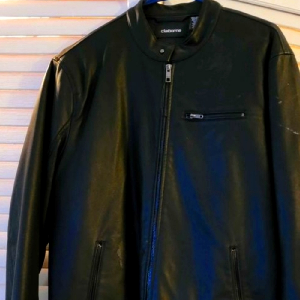 Claiborne,small, black